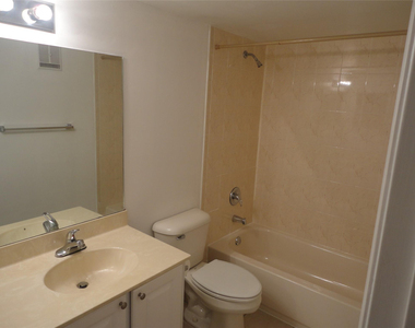 731 N Pine Island Road - Photo Thumbnail 10