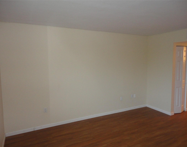731 N Pine Island Road - Photo Thumbnail 16