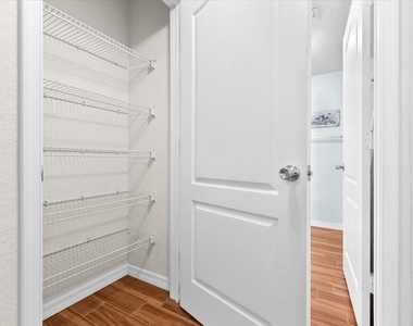 158 Sw Peacock Boulevard - Photo Thumbnail 8