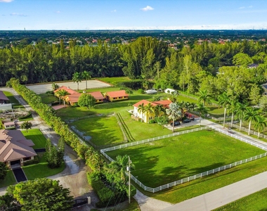 11861 Hawk Hollow - Photo Thumbnail 16