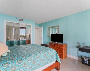 859 Jeffery Street - Photo Thumbnail 22