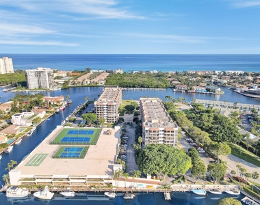859 Jeffery Street - Photo Thumbnail 60