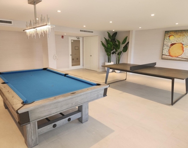 859 Jeffery Street - Photo Thumbnail 71