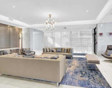 859 Jeffery Street - Photo Thumbnail 33