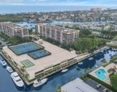 859 Jeffery Street - Photo Thumbnail 44