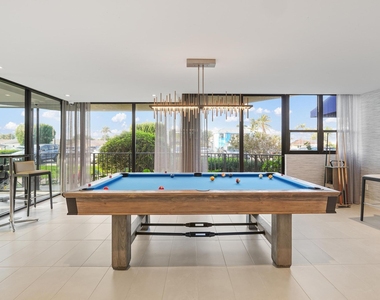 859 Jeffery Street - Photo Thumbnail 70