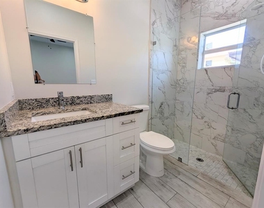 1566 W 26th Court - Photo Thumbnail 5