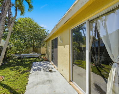 1239 Sussex Street - Photo Thumbnail 23