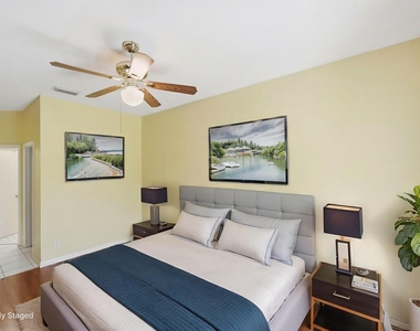1239 Sussex Street - Photo Thumbnail 24