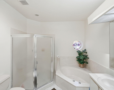 1239 Sussex Street - Photo Thumbnail 29