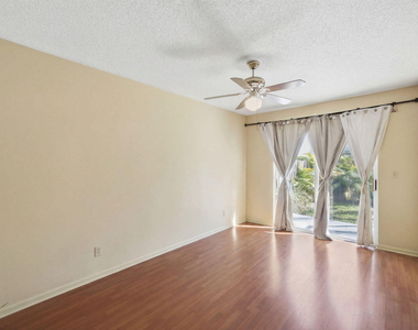 1239 Sussex Street - Photo Thumbnail 27