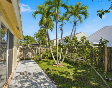 1239 Sussex Street - Photo Thumbnail 21