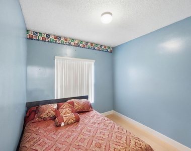1239 Sussex Street - Photo Thumbnail 16