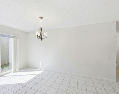 1239 Sussex Street - Photo Thumbnail 4