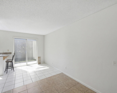 1239 Sussex Street - Photo Thumbnail 11