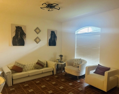 11937 Sturbridge Lane - Photo Thumbnail 3