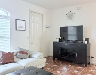 11937 Sturbridge Lane - Photo Thumbnail 2