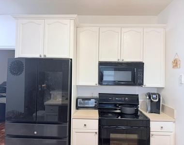 11937 Sturbridge Lane - Photo Thumbnail 5