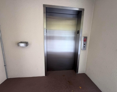 100 Sw 132nd Way - Photo Thumbnail 16