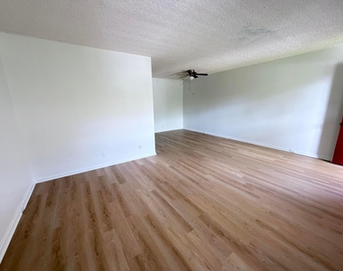 100 Sw 132nd Way - Photo Thumbnail 6