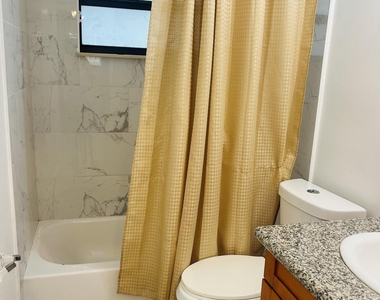 844 Nw 3rd Avenue - Photo Thumbnail 4