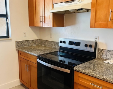 844 Nw 3rd Avenue - Photo Thumbnail 10