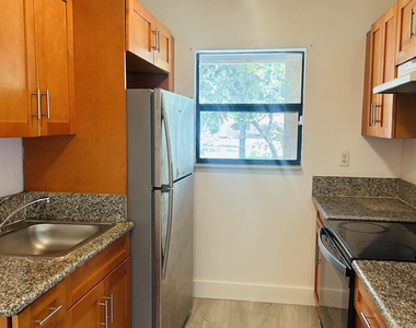 844 Nw 3rd Avenue - Photo Thumbnail 9