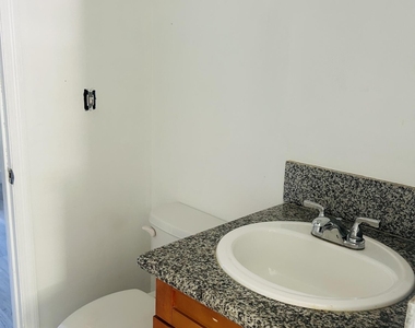 844 Nw 3rd Avenue - Photo Thumbnail 5