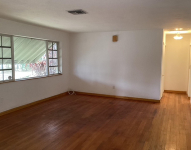 24700 Sw 129th Avenue - Photo Thumbnail 4