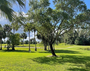 3350 N Pinewalk Dr Drive N - Photo Thumbnail 16
