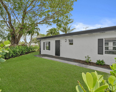 234 Ne 14th Avenue - Photo Thumbnail 2