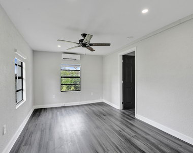 234 Ne 14th Avenue - Photo Thumbnail 5