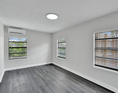 234 Ne 14th Avenue - Photo Thumbnail 20