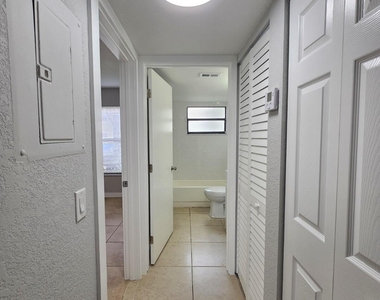 1545 Lake Crystal Drive - Photo Thumbnail 6
