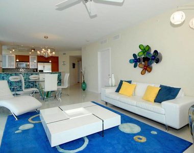 2821 N Ocean Boulevard - Photo Thumbnail 2