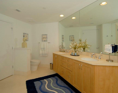 2821 N Ocean Boulevard - Photo Thumbnail 11