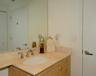 2821 N Ocean Boulevard - Photo Thumbnail 15
