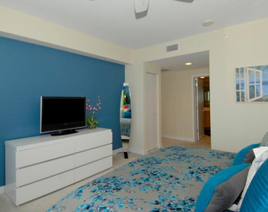2821 N Ocean Boulevard - Photo Thumbnail 10