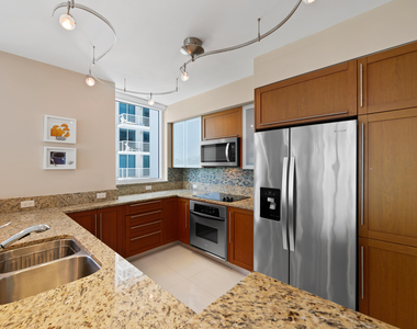 2821 N Ocean Boulevard - Photo Thumbnail 30