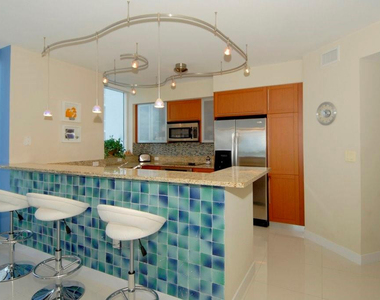 2821 N Ocean Boulevard - Photo Thumbnail 3