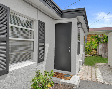234 Ne 14th Avenue - Photo Thumbnail 3