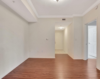 15055 Michelangelo Boulevard - Photo Thumbnail 4