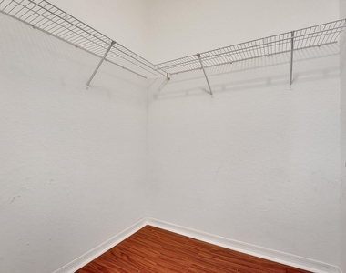 15055 Michelangelo Boulevard - Photo Thumbnail 21