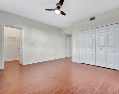 15055 Michelangelo Boulevard - Photo Thumbnail 19
