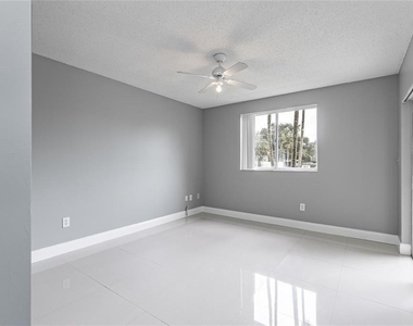 2600 S University Drive - Photo Thumbnail 13