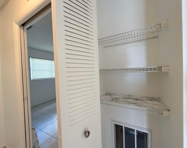 2607 Dudley Drive W - Photo Thumbnail 19