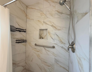 2607 Dudley Drive W - Photo Thumbnail 16