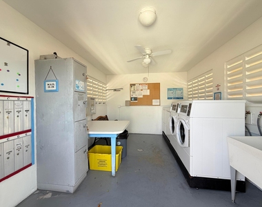 2607 Dudley Drive W - Photo Thumbnail 25