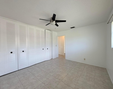 2607 Dudley Drive W - Photo Thumbnail 14