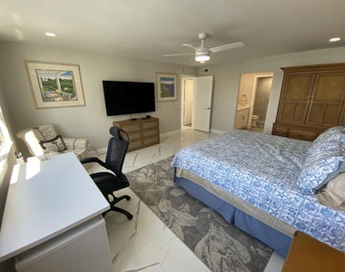 5440 N Ocean Drive - Photo Thumbnail 14